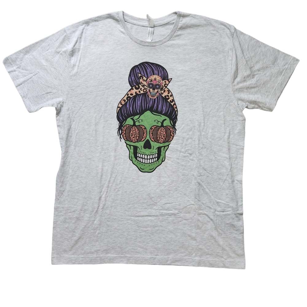 Skull pumpkin graphic tee womans XL